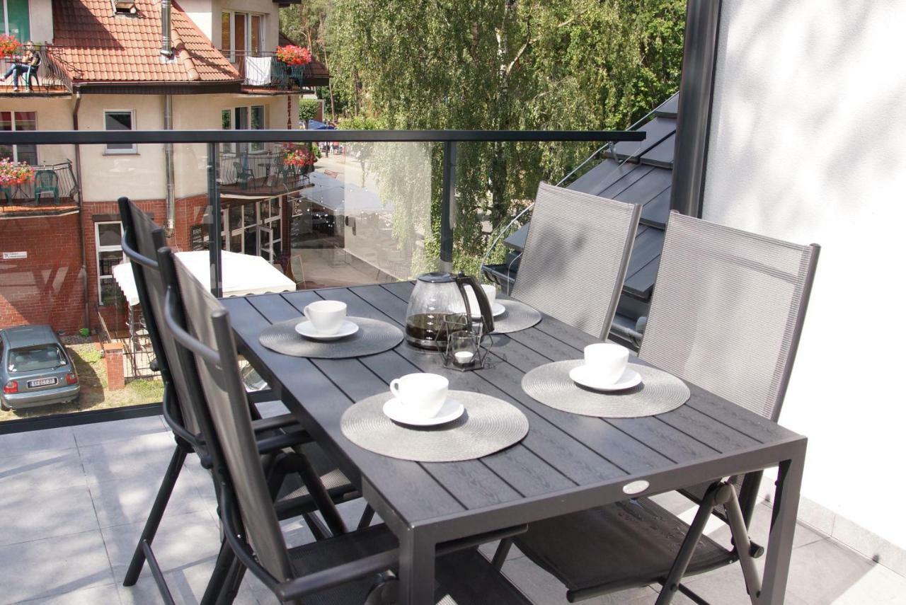 Apartament Grunwaldzka 105 Z Tarasem 5O M Do Plazy Pobierowo Kültér fotó